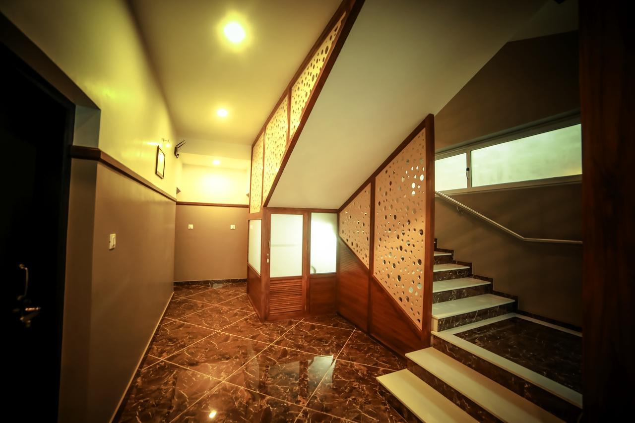 Hotel Icon Residency à Kalpatta Extérieur photo
